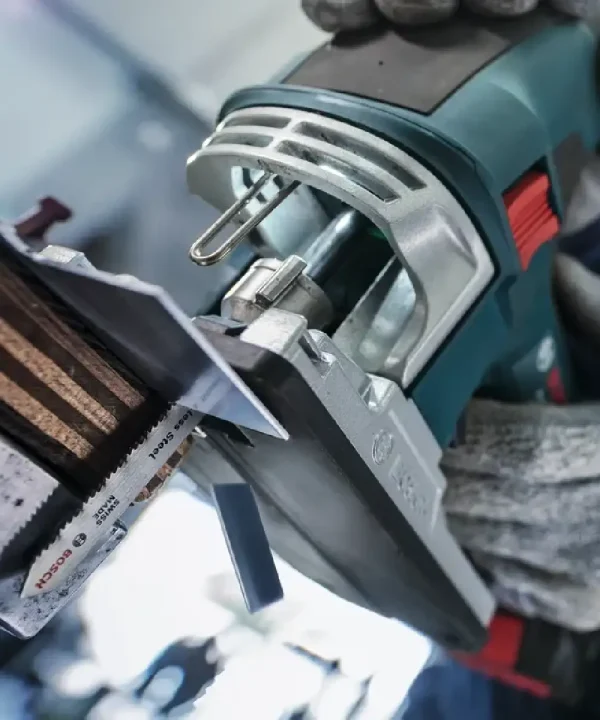 Bosch alat ubodne pile za inox s nastavcima i listom.