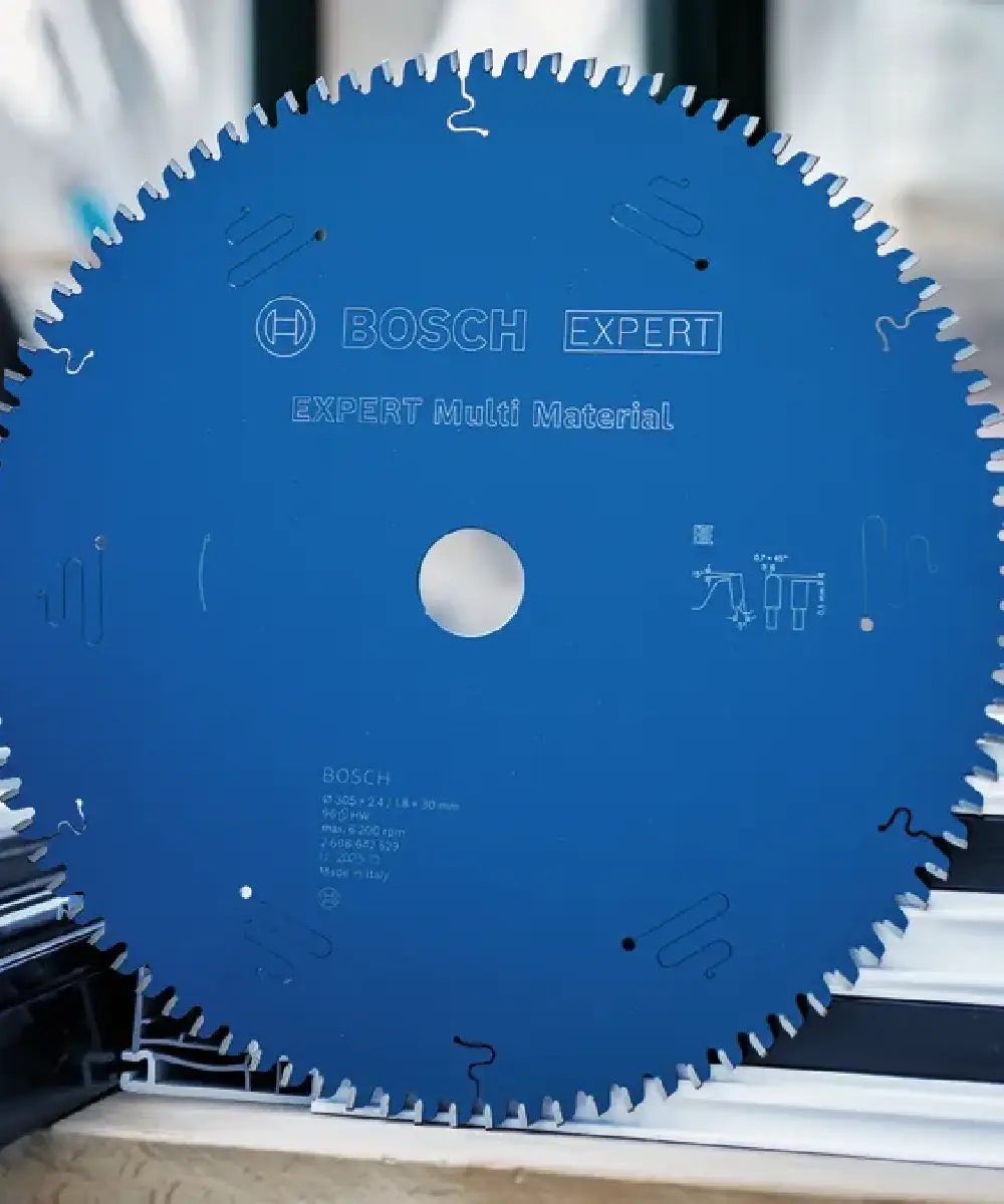 Bosch EXPERT univerzalni list za potezno-nagibnu pilu, 210-305 mm, za multi-materiale.
